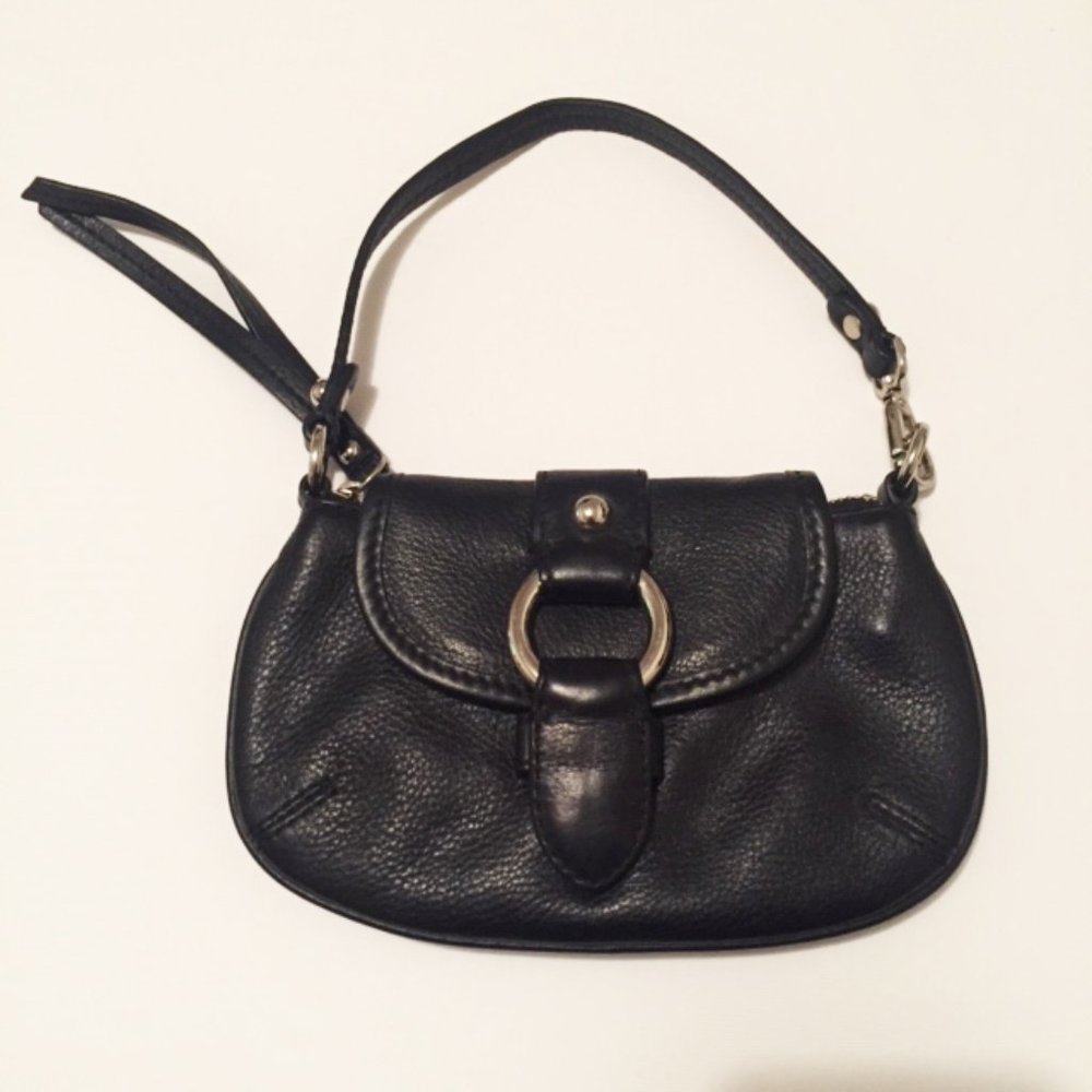 Banana Republic Wristlet Clutch in Black